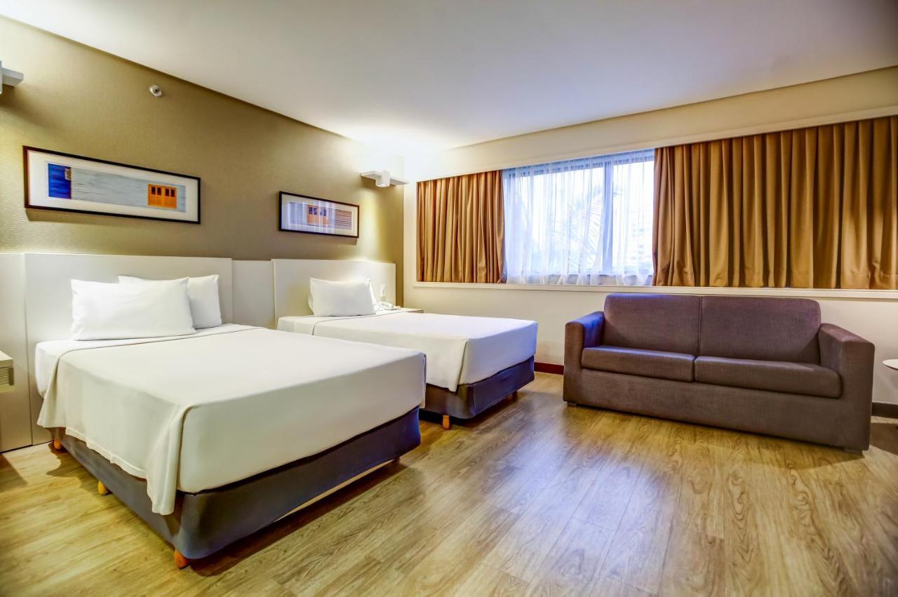 Comfort Suites Brasilia Esterno foto