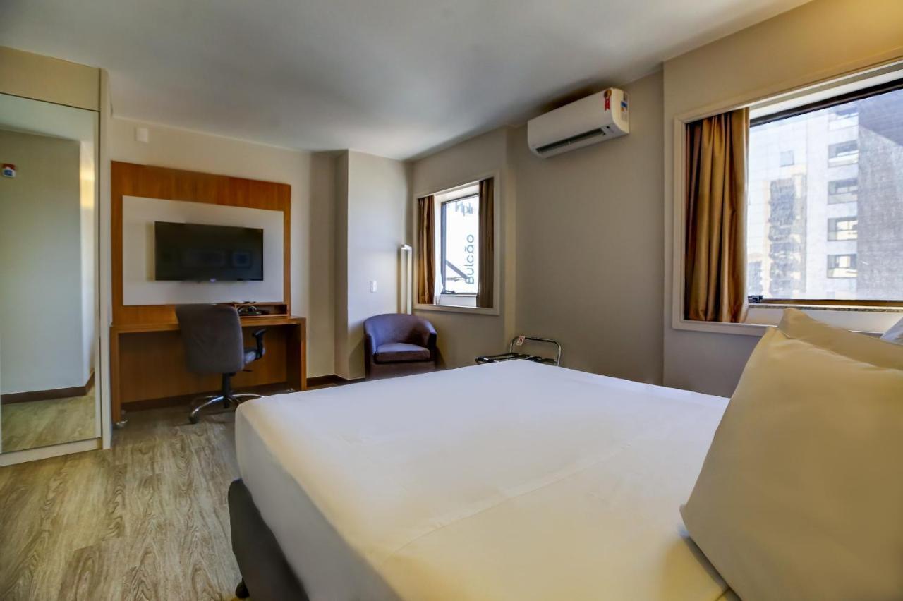 Comfort Suites Brasilia Esterno foto
