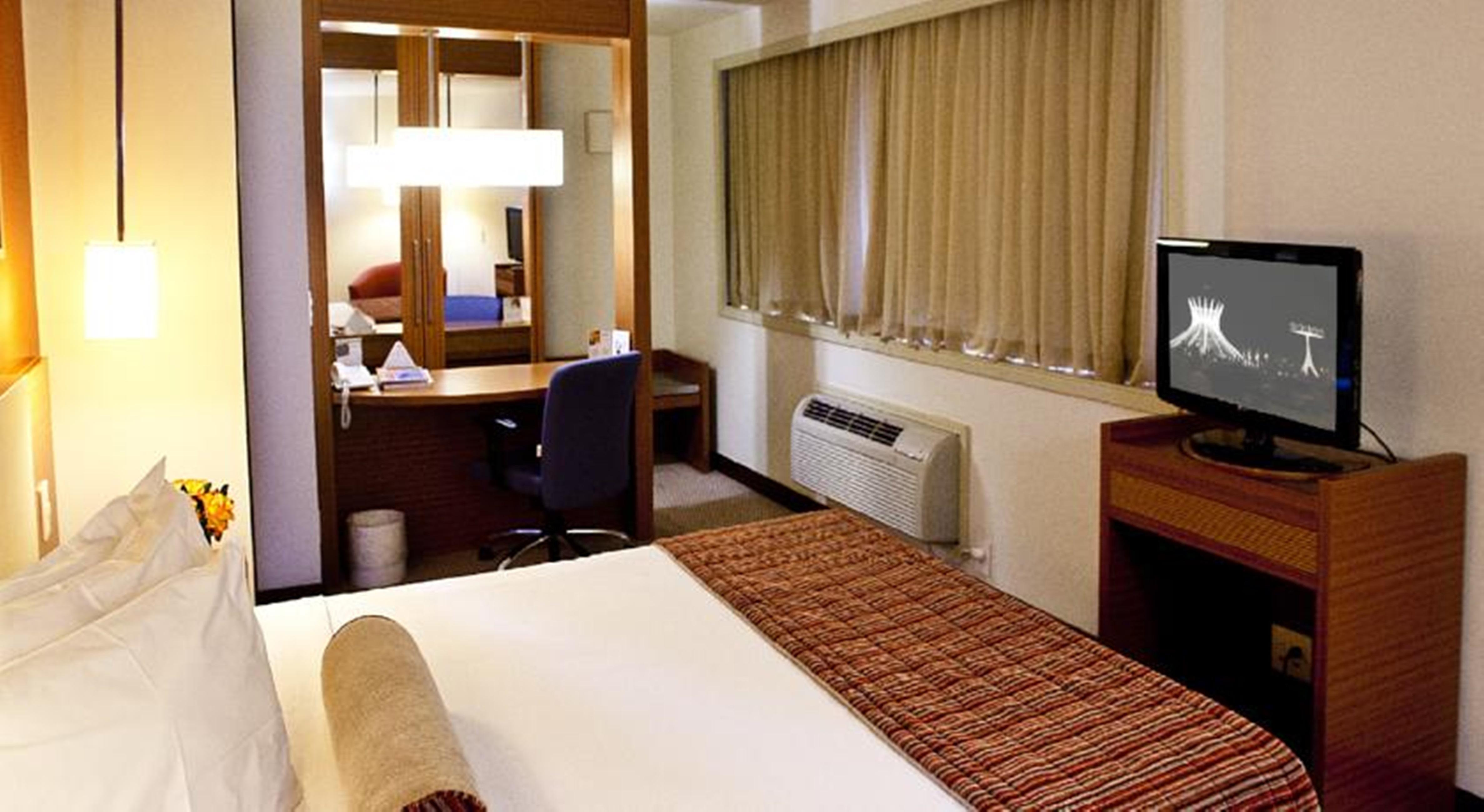 Comfort Suites Brasilia Esterno foto