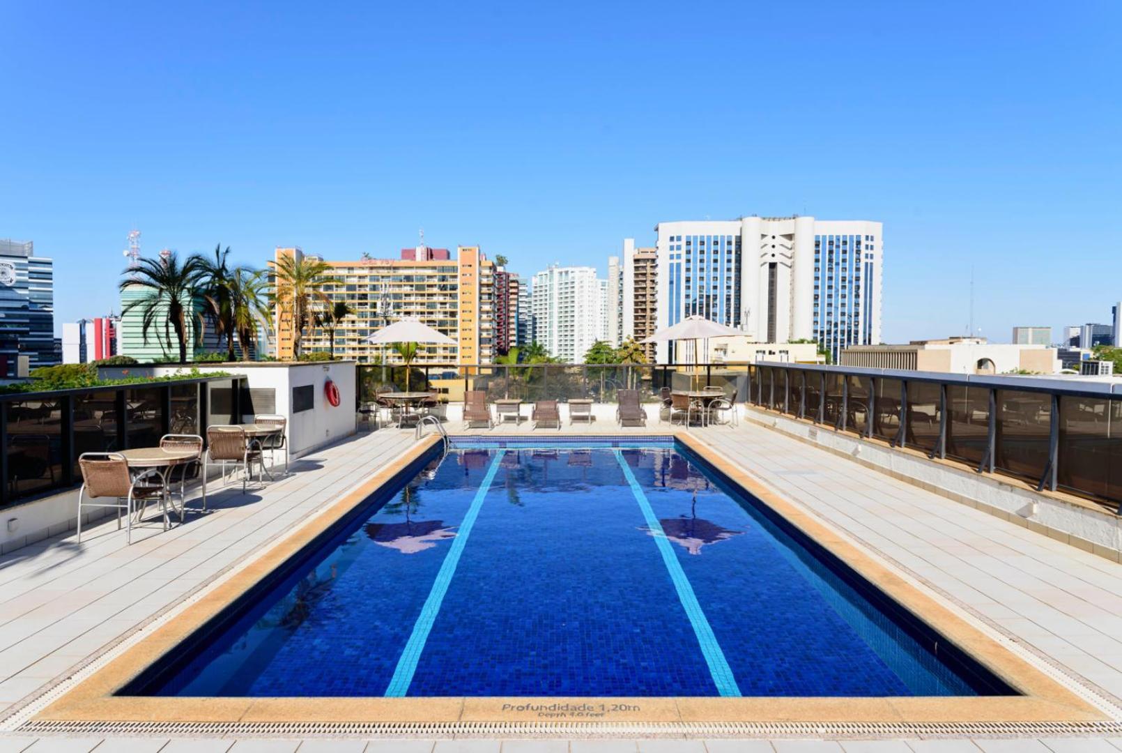 Comfort Suites Brasilia Esterno foto